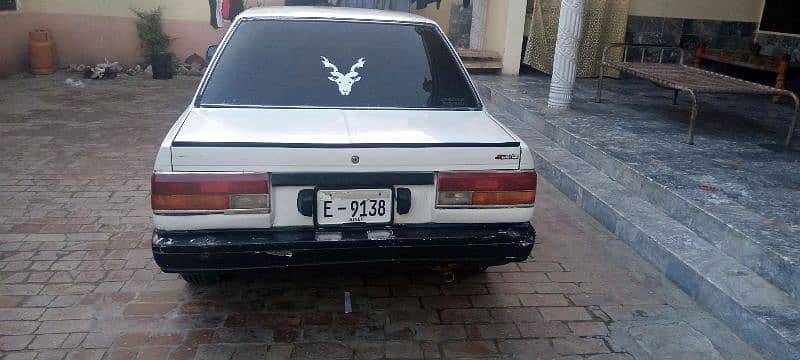 Nissan Sunny 1988 2