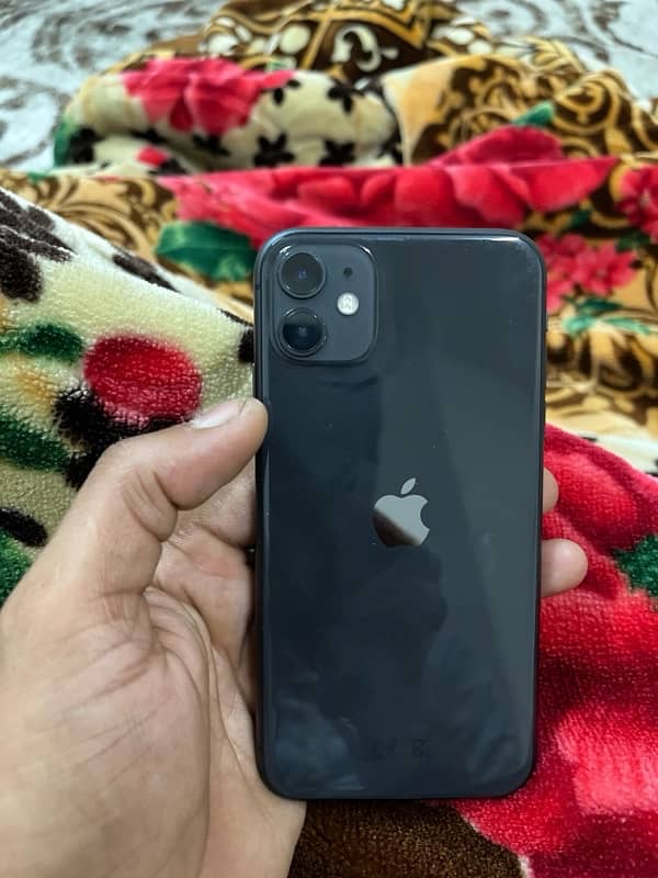 i phone 11 64 gb   battery 84 all original no any parts chang 0