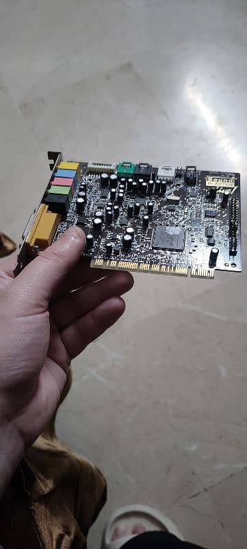 SOUND BLASTER LIVE CARD SYSTEM PULLED 4