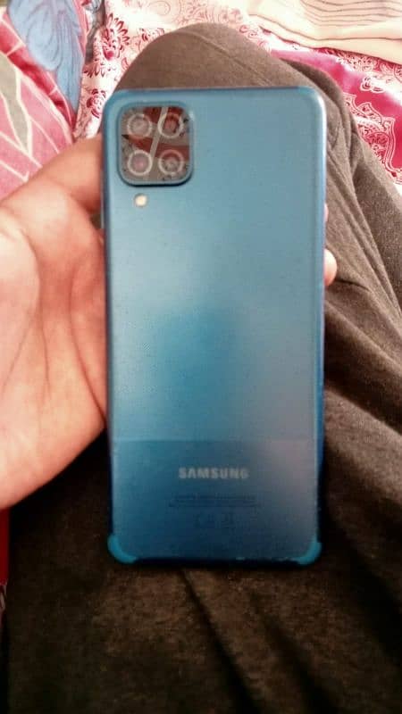 Samsung a12  4.128gb 0