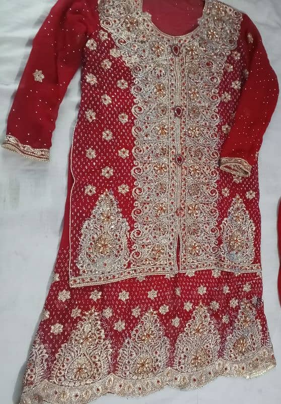 bridal red lehnga 3