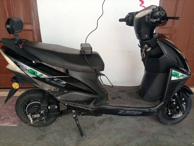 SCOOTY 3