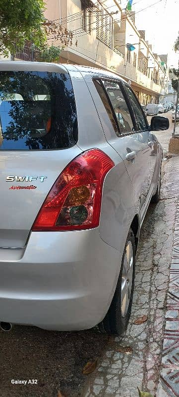 Suzuki Swift 2019 is available for urgent sale 3