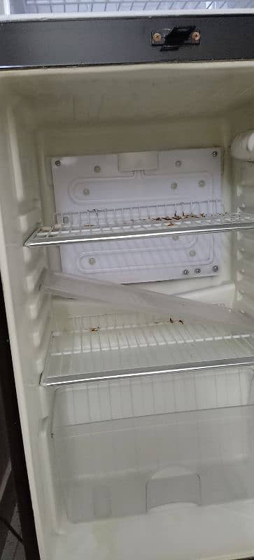 Orient Refrigerator 32ft 3