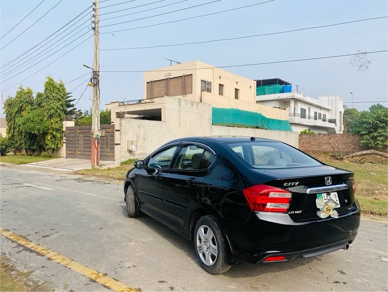 Honda City IVTEC 2018 auto pristine condition. geniune not accidented. 6