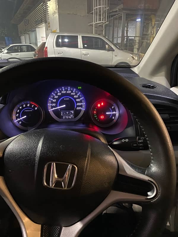 Honda City IVTEC 2018 auto pristine condition. geniune not accidented. 11