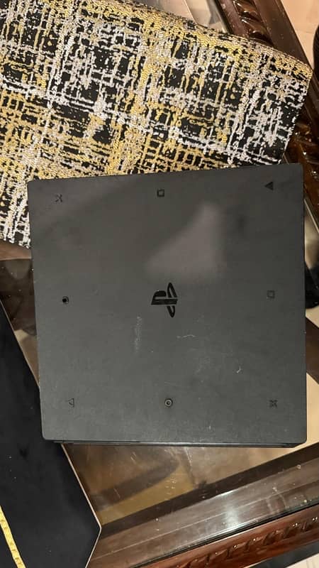 PS4 pro 1TB 6