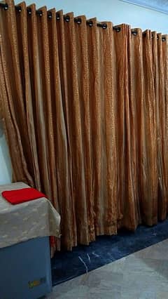 curtains set are available