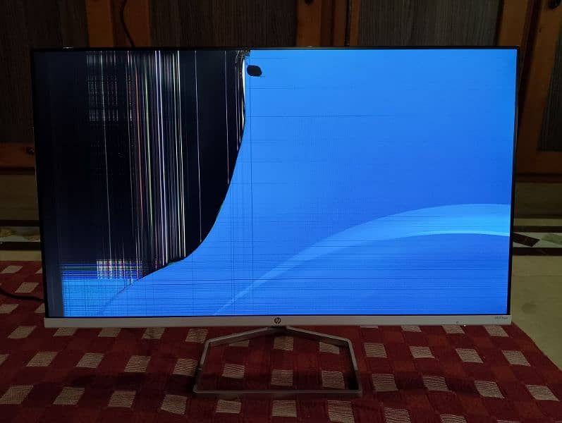 HP 27" LED M27fwa Monitor for Sale – Screen Damaged (Internal Issue) 2