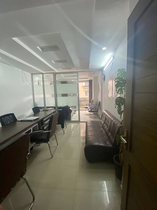 300 Sq/Ft Fully FURNISHED OFFICE Available For RENT In Bahria Town Phase 8 C Junction RWP 13