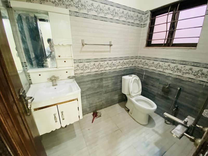 10 Marla 5 Bedrooms Double House Available For Rent Bahria Phase 8 IN Good Condition 1