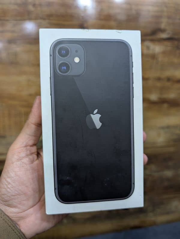 iPhone 11 64GB PTA Approved 5