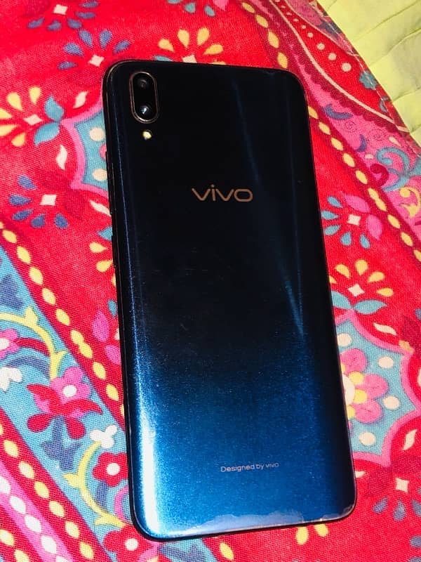 Vivo V11 Pro 1