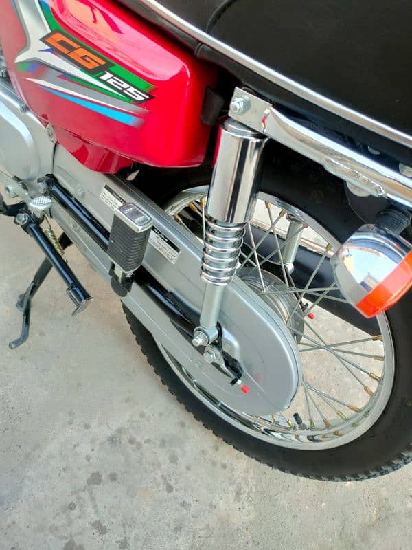 Honda 125. Model 23. Brand New Condition. Islamabad Number 2