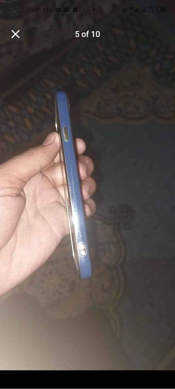 I'm selling my I phone 6 4