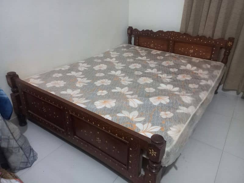 Master bed n Queen bed 6