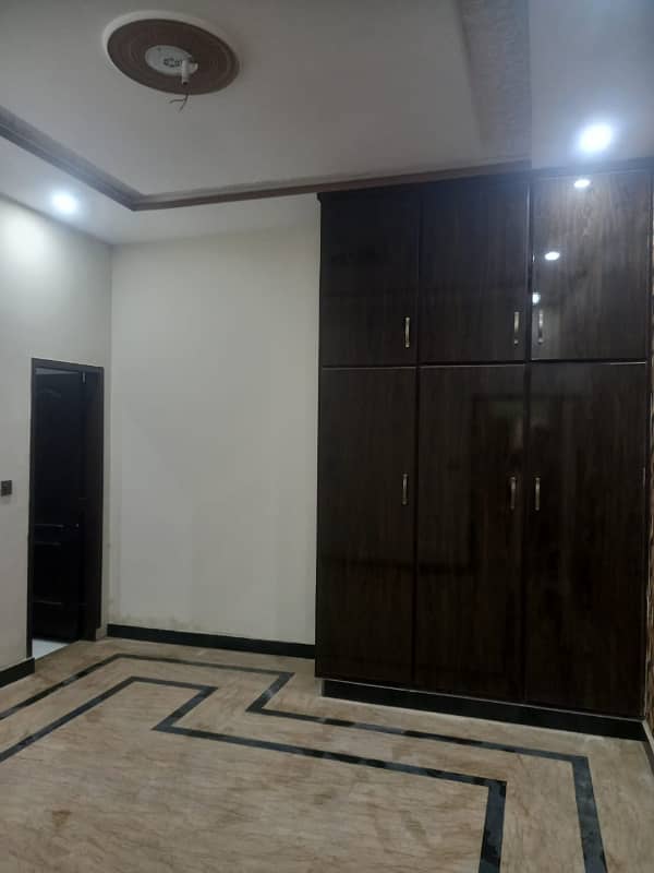 VIP Lower Portion Good location near to school water electricity 3