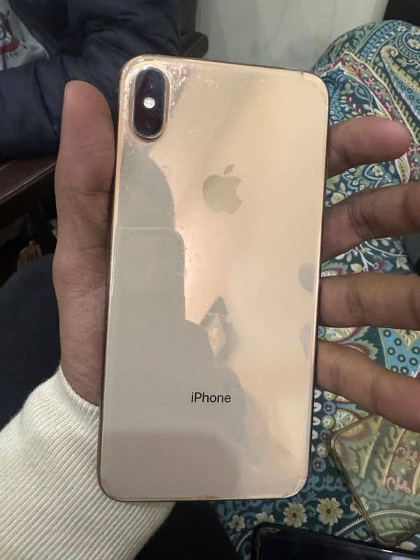 I phone xs max 4