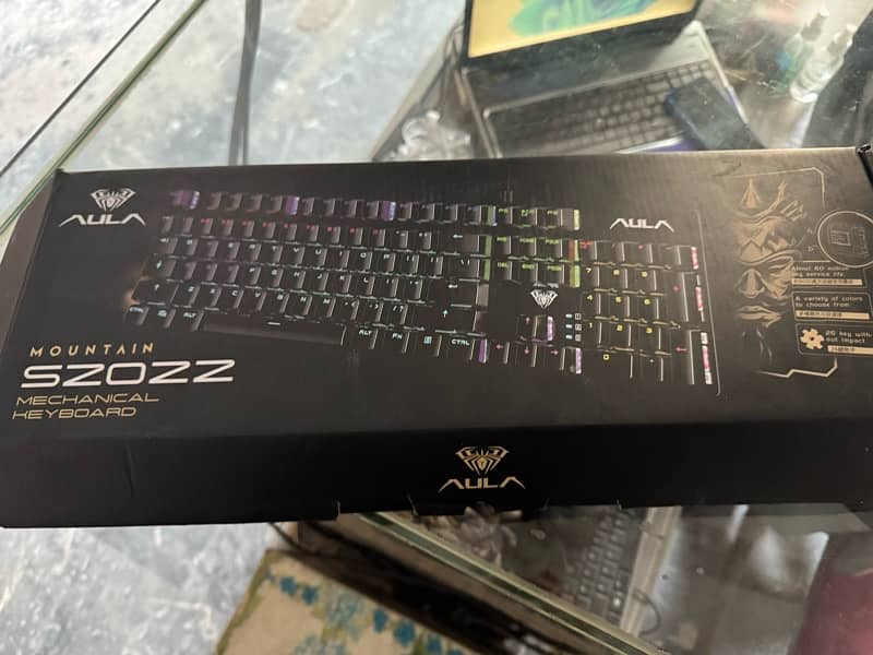 Aula mechanical rgb keyboard and gaming controller 0