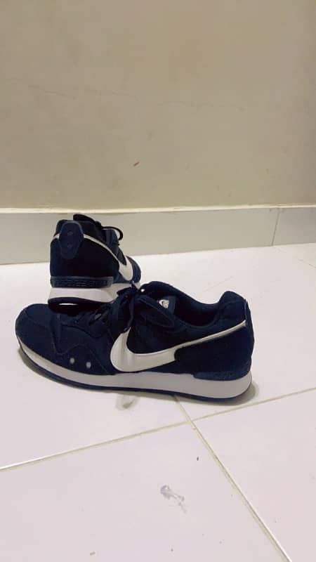 Nike original shoes  size 10/11  from Germany 5