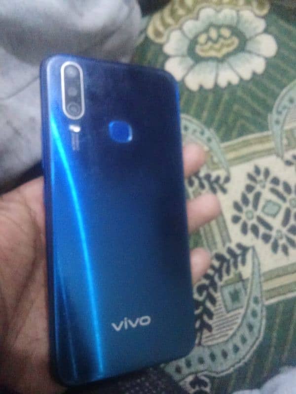 vivo ALL OK with box and charger 0