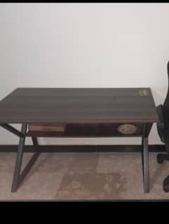 computer table