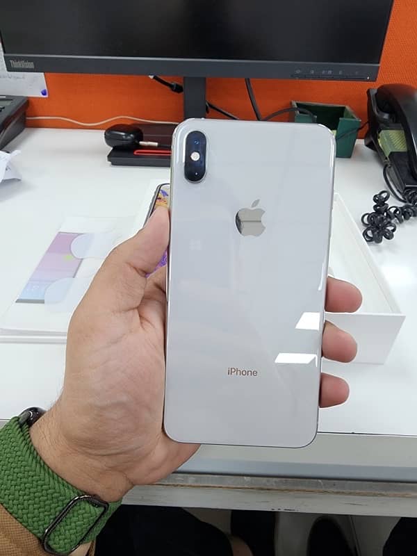 iphone xsmax 256 gb 2