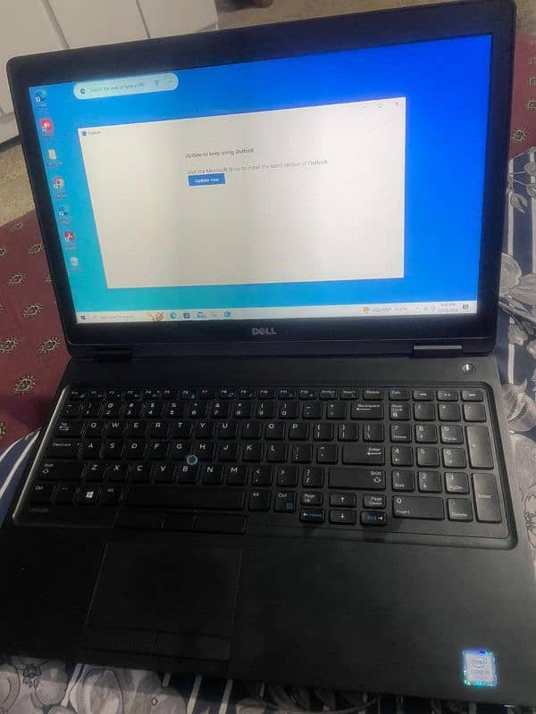 Dell Laptop i5 7thGen 3