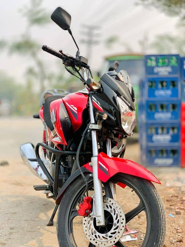 Honda cb150f 7