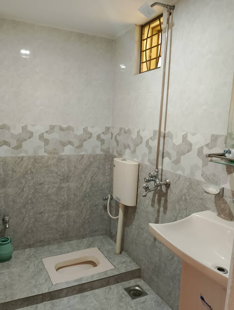 8 Marla Lower Portion Available For Rent In Faisal Town F-18 Islamabad 3