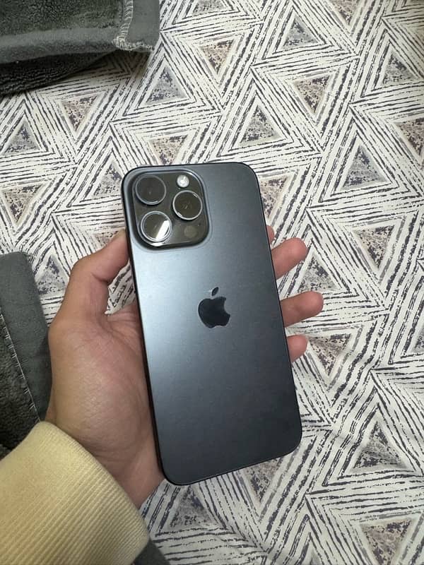 iPhone 15 Pro Max 256 GB JV LLA COMPLETE BOX 0