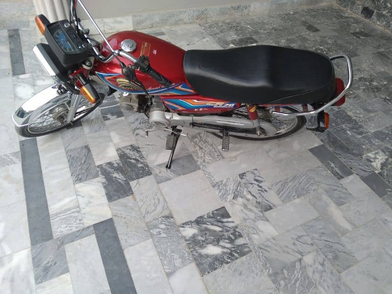 Crown bike sale in rahim yar khan 3