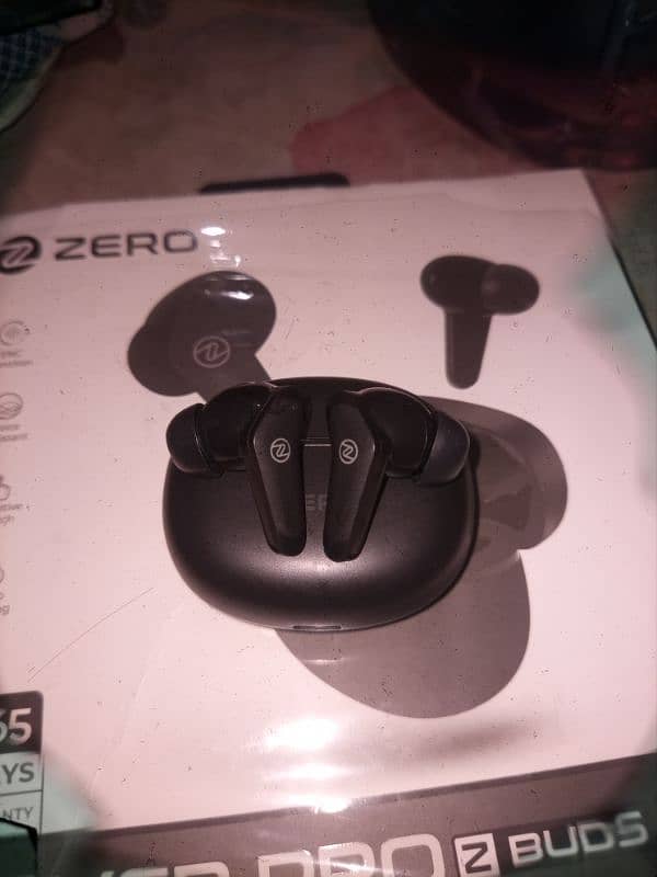 zero Lifestyle Rover pro earbuds 0