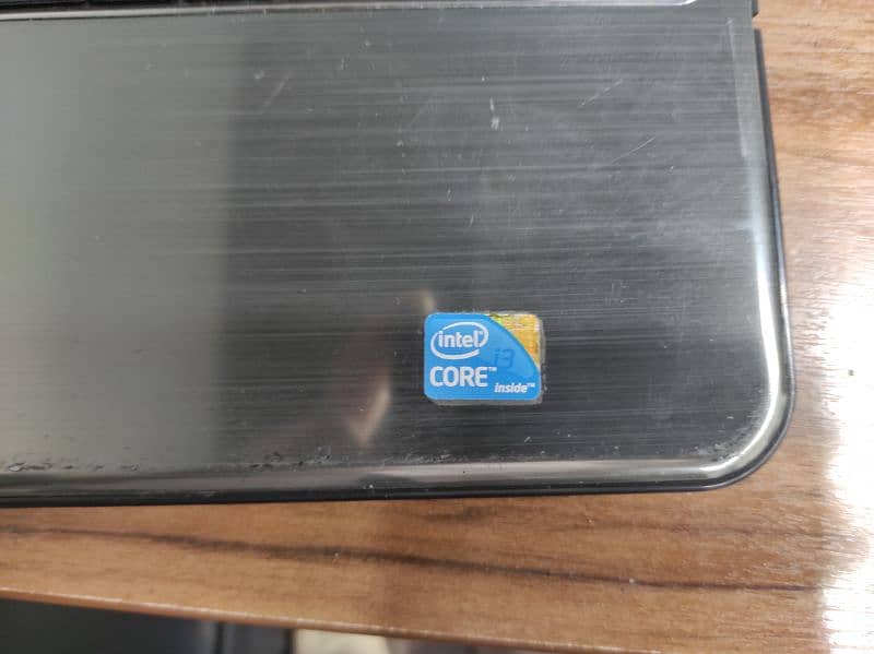 Dell i3 Ram 6G. B. SSD 128 G. B.  15000 8