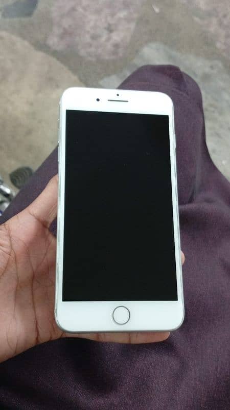 iphone 7plus 32gbnon pta urgent sale battery change Baki ok ha 3