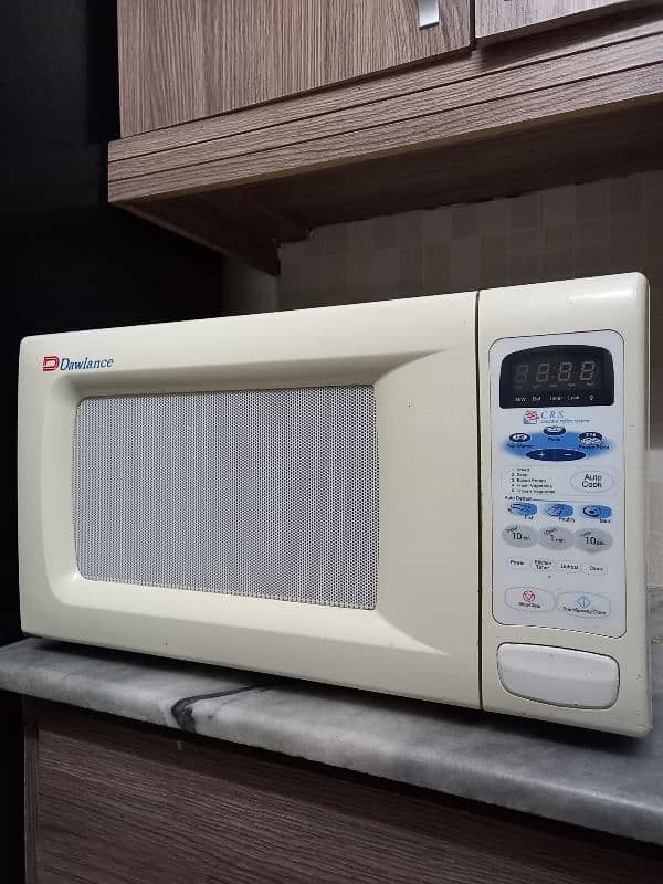 Microwave Oven / Model Dw-131G 0