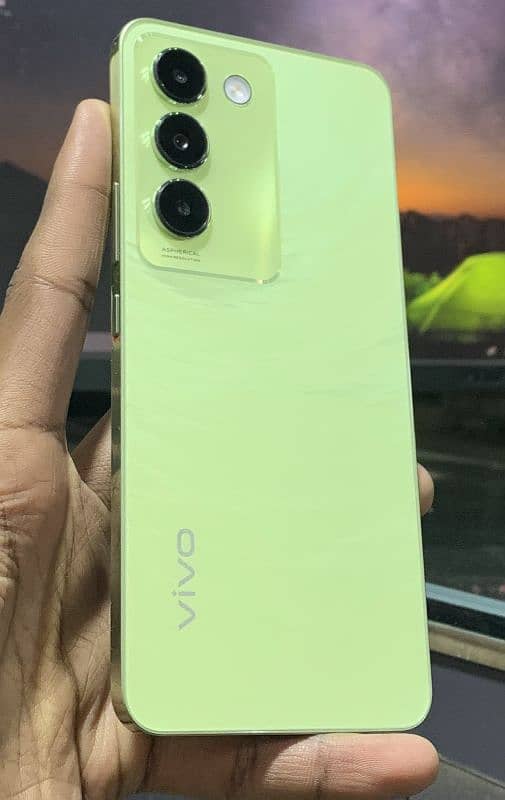 Vivo Y100  8/256  Just Box Open 1