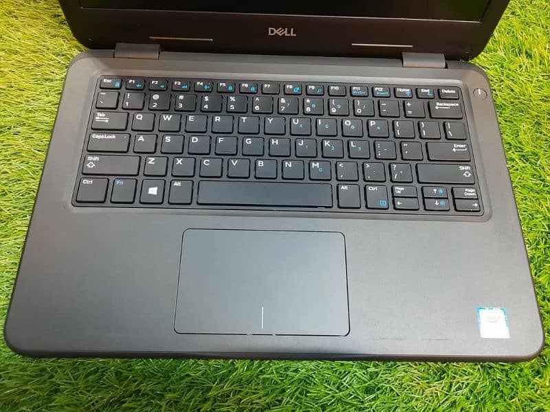 8th Generation Touch Screen Dell Core i3 Ultra Slim Full HD 1080p 4