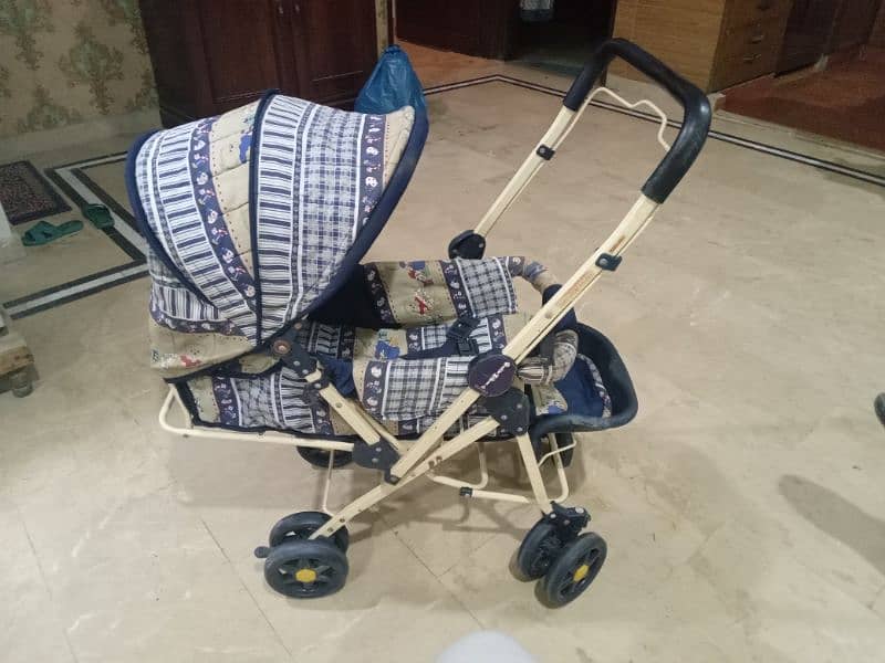 Olympia Bahrico Pram 4