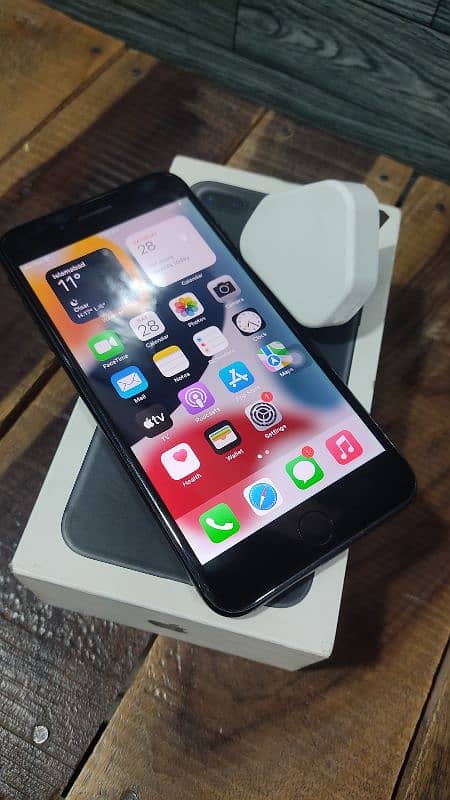 iPhone 7 Plus 128GB PTA Approved 3