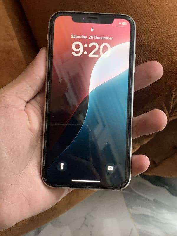 IPHONE 11 White 0