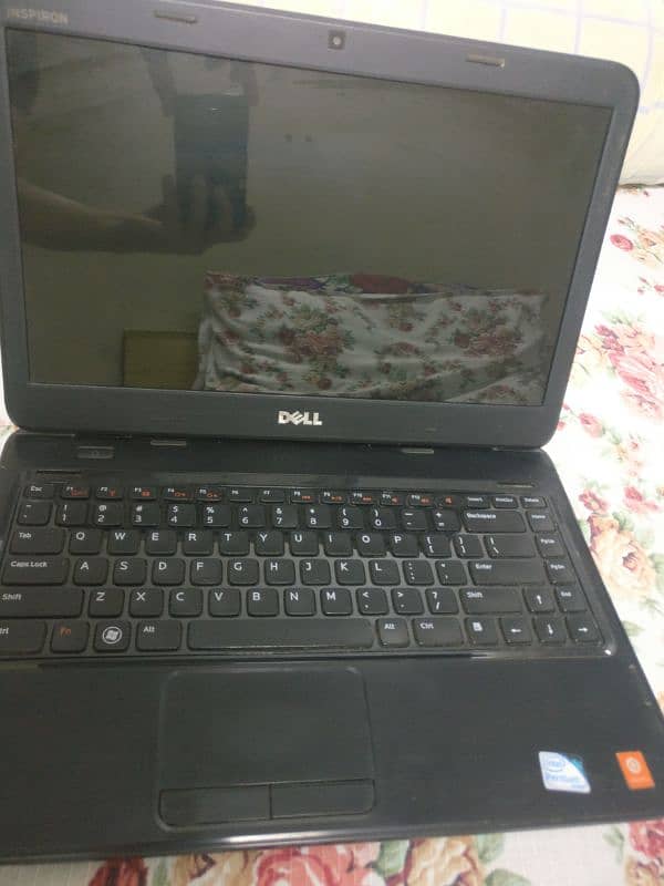 Dell inspiron N4050 1