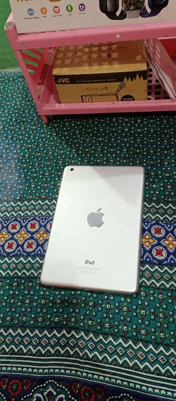 ipad mini 2. 8