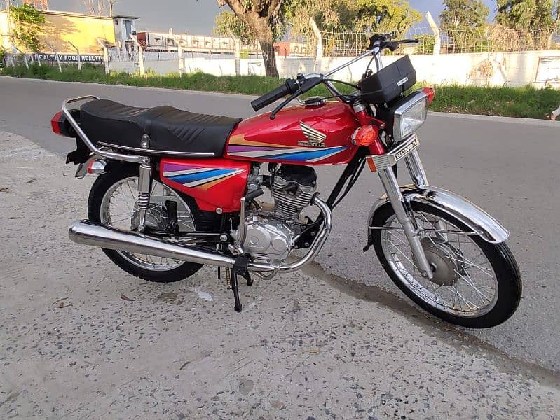 Honda 125cg complete file all ok contact only watsap 03346502907 0