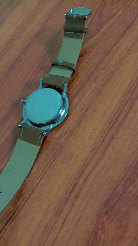 Good condition of watch 2