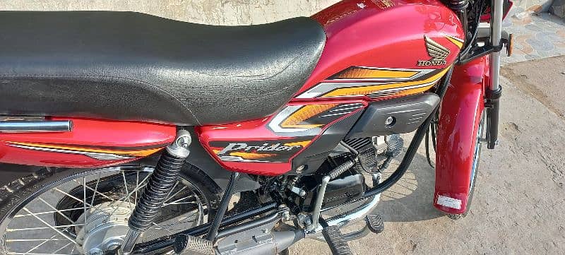 Honda pridor 100cc red colour registration all Punjab 5