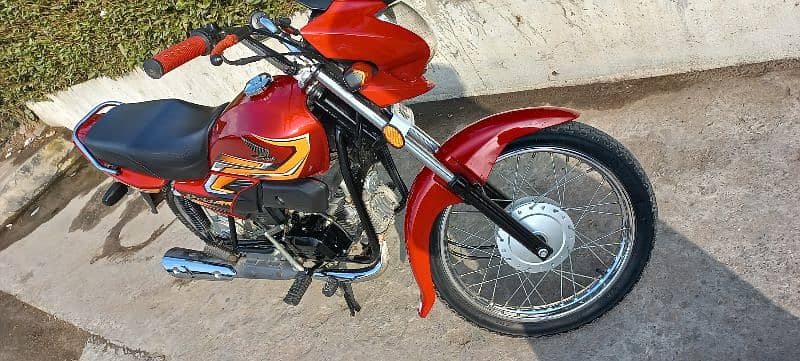 Honda pridor 100cc red colour registration all Punjab 6