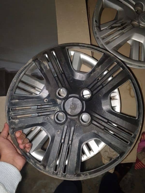 Honda city original wheel cup condition 10by10 size 15" 4