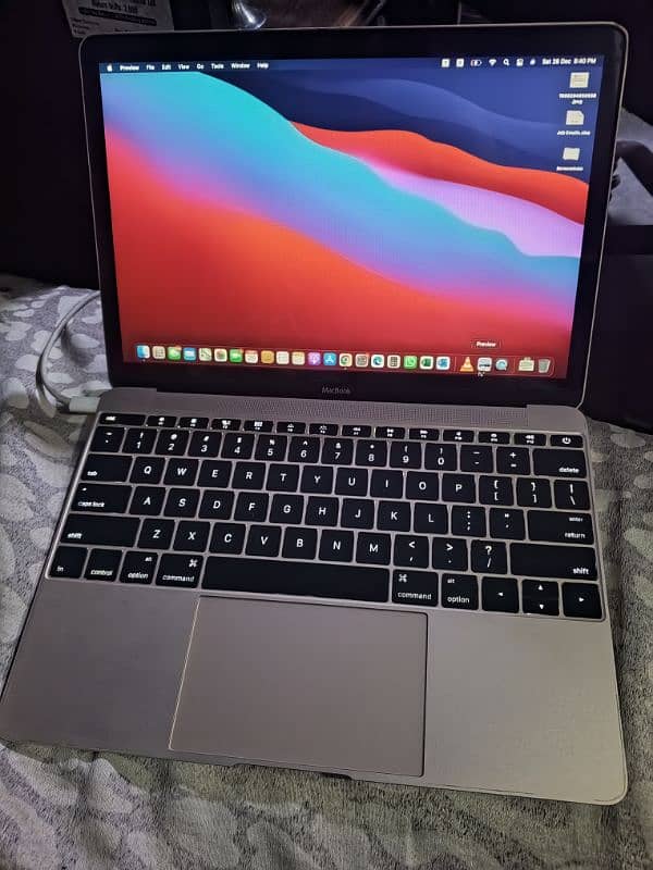 Macbook 12 inch 2015 8,256 Gold 0