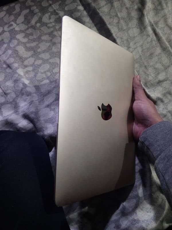 Macbook 12 inch 2015 8,256 Gold 5